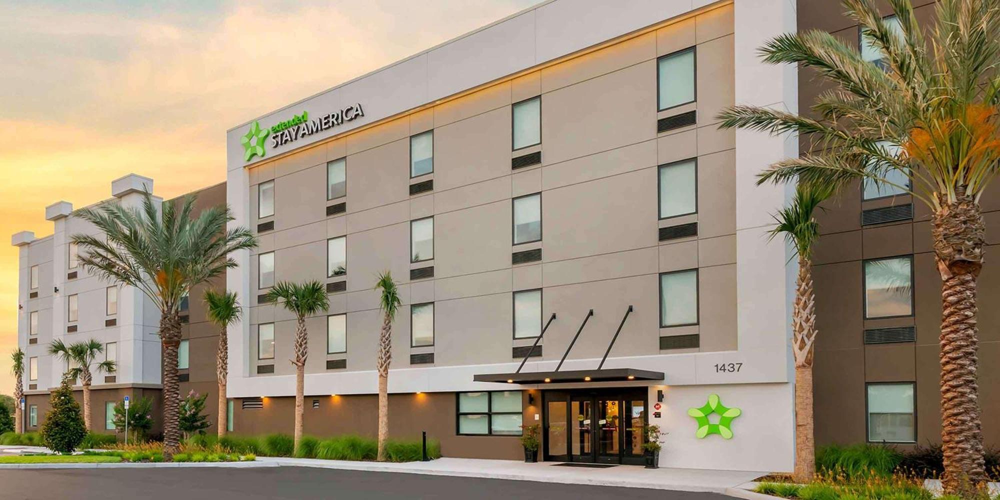 Extended America Premier - Orlando -